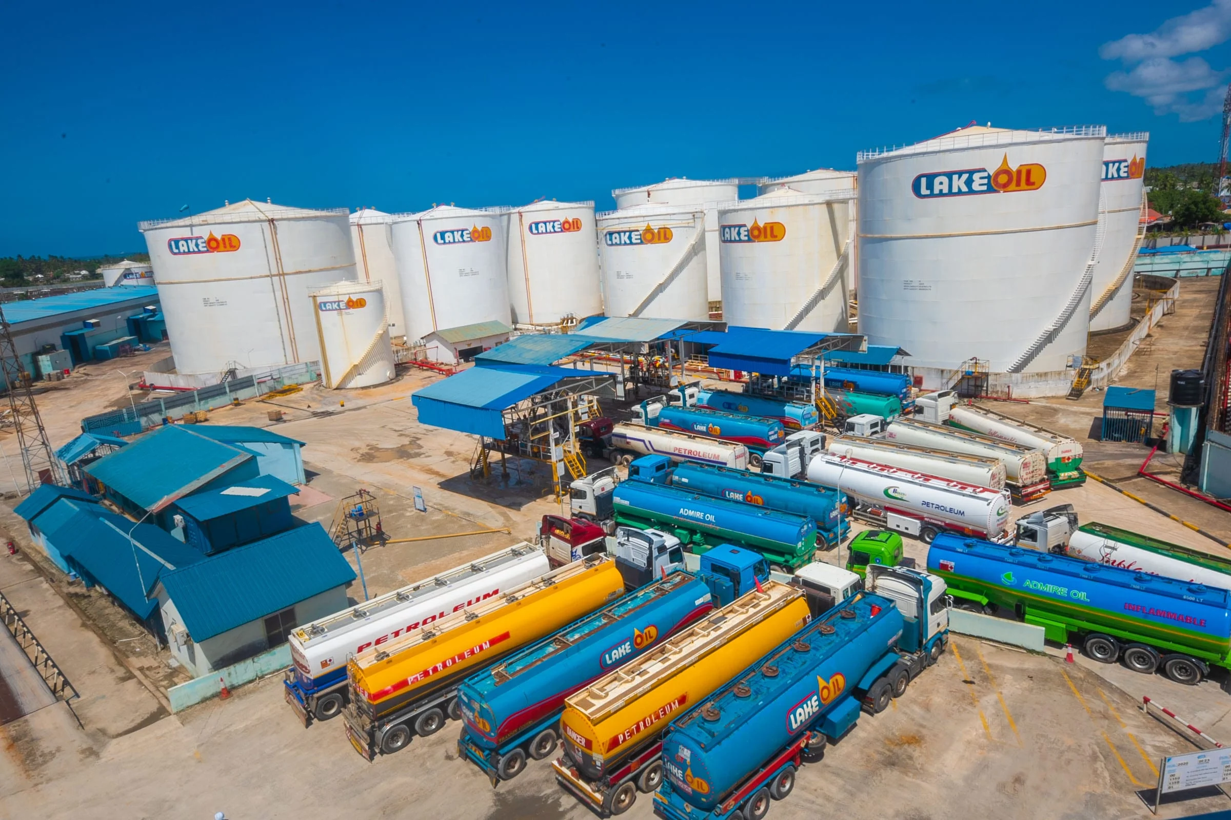 Lake Oil depot with regional-scale storage and transport operations